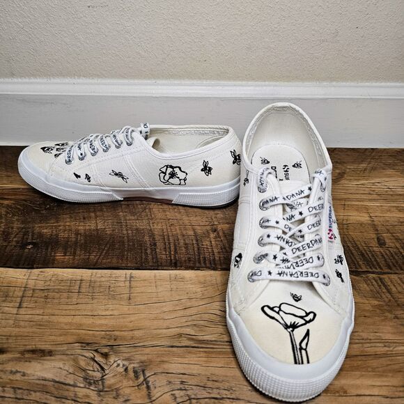 Superga X DeerDana White Canvas Bee & Flower Sneaker Size 8 Style# S00E1E0 - Picture 1 of 11
